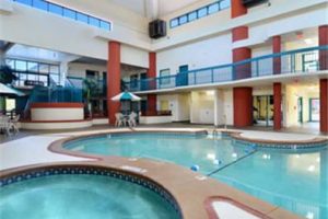 Days Inn and Suites Savannah pool