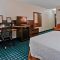 Fairfield Inn and Suites Savannah Airport bedroom 2