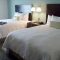 Hampton Inn Suites Savannah Airport bedroom