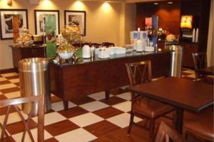 Hampton Inn Suites Savannah Airport free breakfast